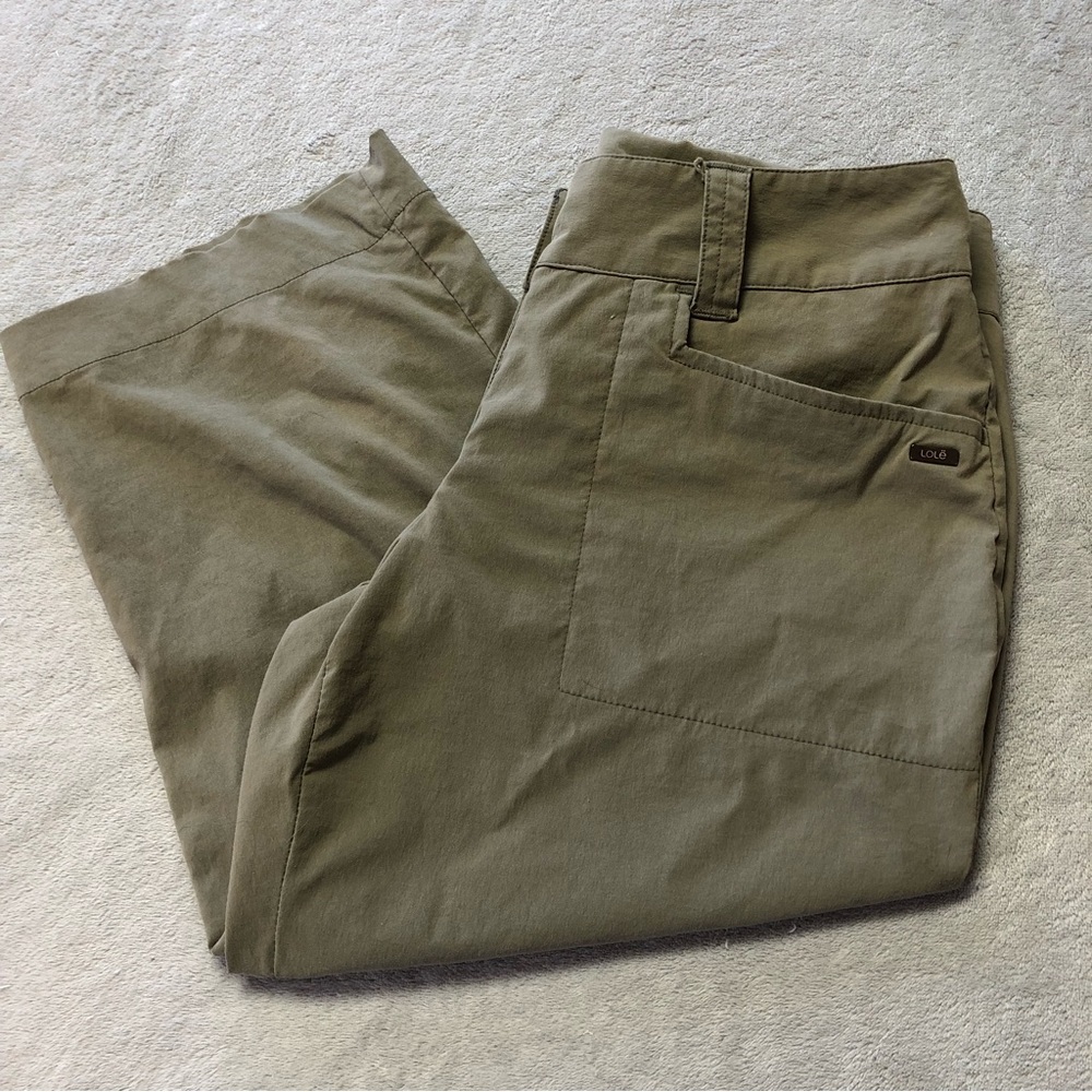 Lolë Olive Outdoor Hiking Camping Capri Cropped Lightweight Pants